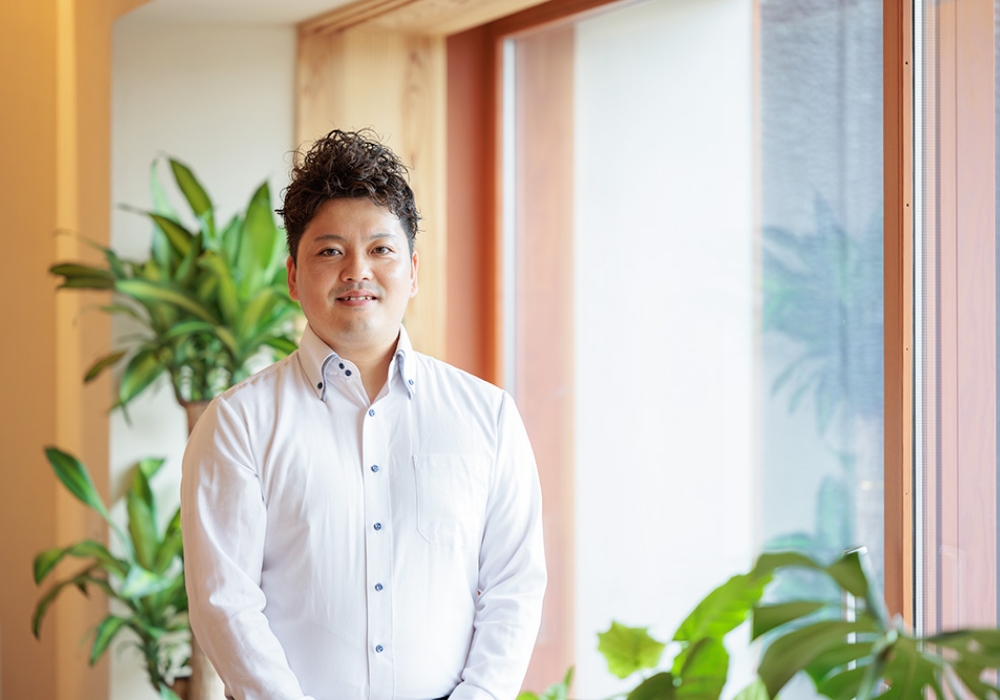 不動産事業部 部長 阪口仁賀